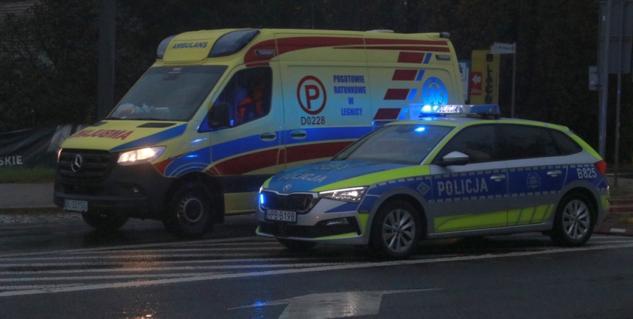 Wypadek w lesie w Grzymalinie. Gałąź spadła pracownikowi na głowę