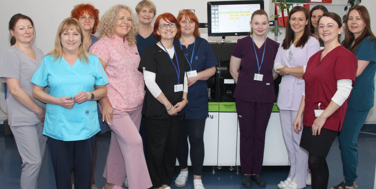 Szpital podsumował 2025 rok działalności laboratoriów. Ponad 940 tys. badań