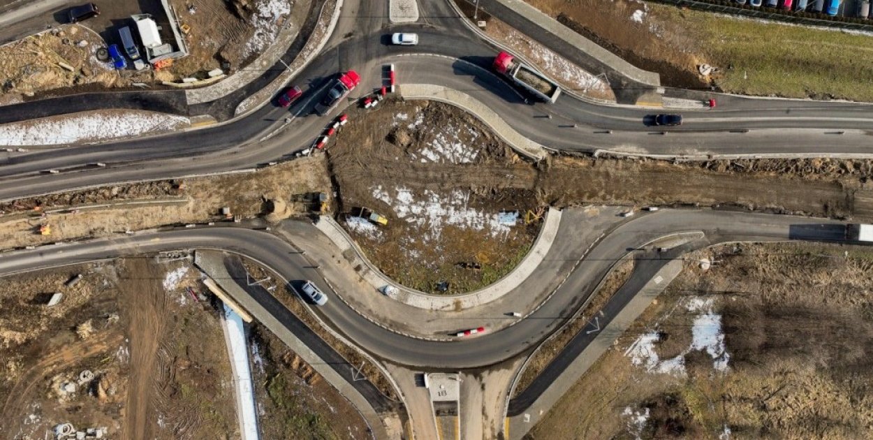 Budowa ronda turbinowego na ul. Jaworzyńskiej wchodzi w kolejny etap