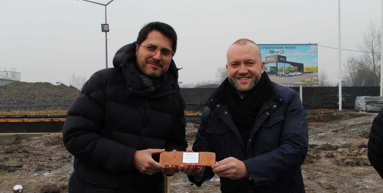 Grupa Impwar oficjalnie rozpoczęła budowę salonu BYD w Rzeszotarach