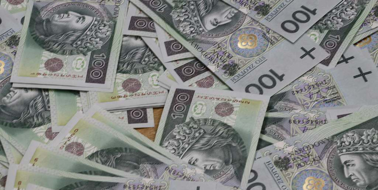 Uwierzyła, że chroni oszczędności przed włamaniem. 20 tys. zł przepadło