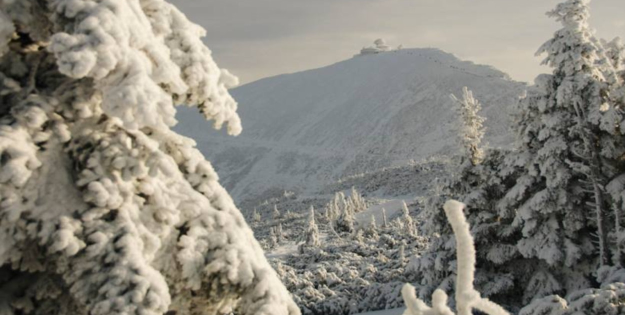 Szlaki w Karkonoszach pełne turystów w ubiegłym roku