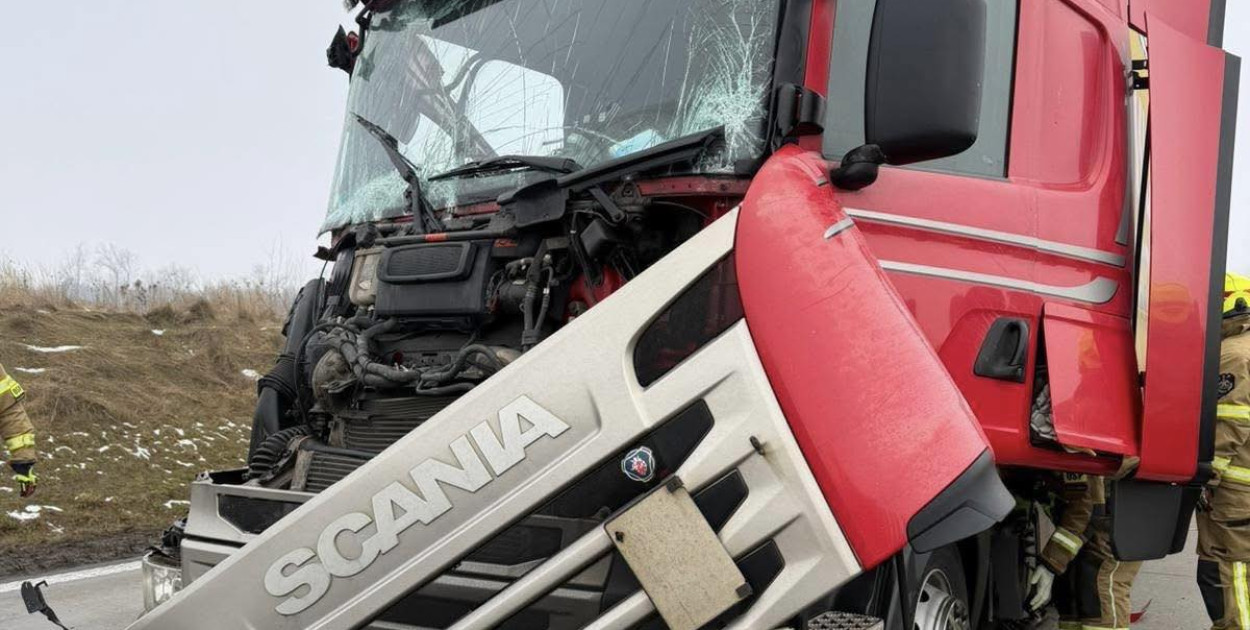 Paraliż na A4 w kierunku Wrocławia. Cztery auta rozbite