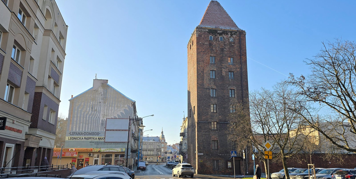 Miasto wybrało wykonawcę rewitalizacji Bramy Chojnowskiej