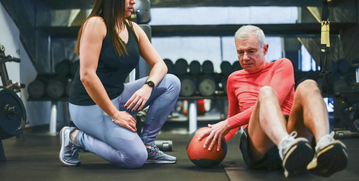 Branża fitness dynamicznie się rozwija. Sprawdź, ile zarabia trener