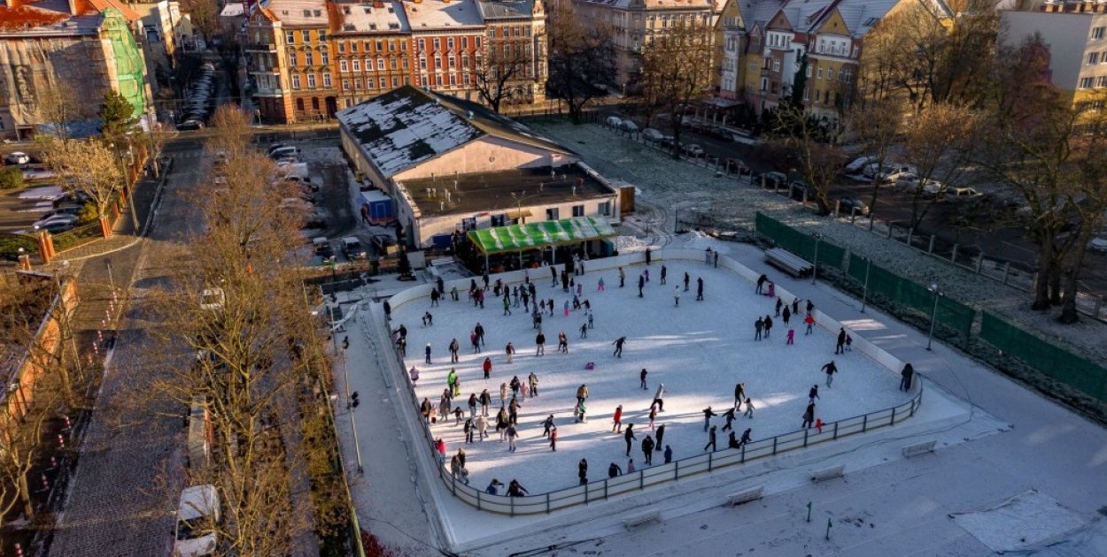 Sezon na lodowisku w Legnicy zakończony z powodu pogody