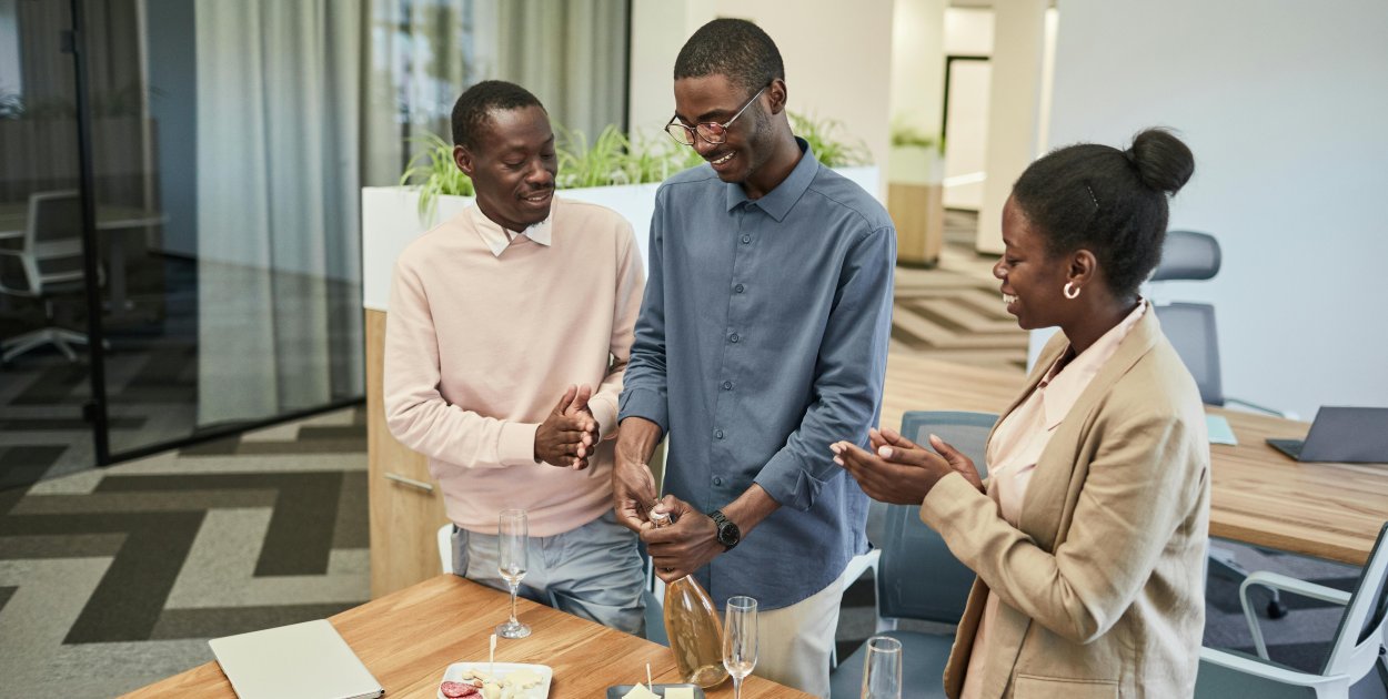 Jak zorganizować imprezę firmową?