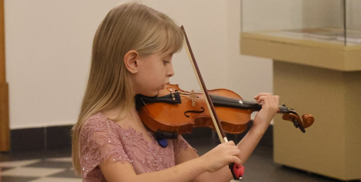 Triumf skrzypaczek w Poznaniu: młode talenty zdominowały ogólnopolską scenę