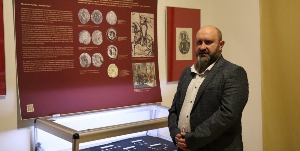 Ostatnie dni wystawy „Pieniądze Piastów” w Akademii Rycerskiej