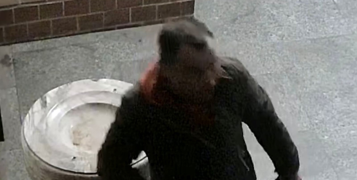 Włamanie do katedry. Policja pokazuje wizerunek i prosi mieszkańców o pomoc