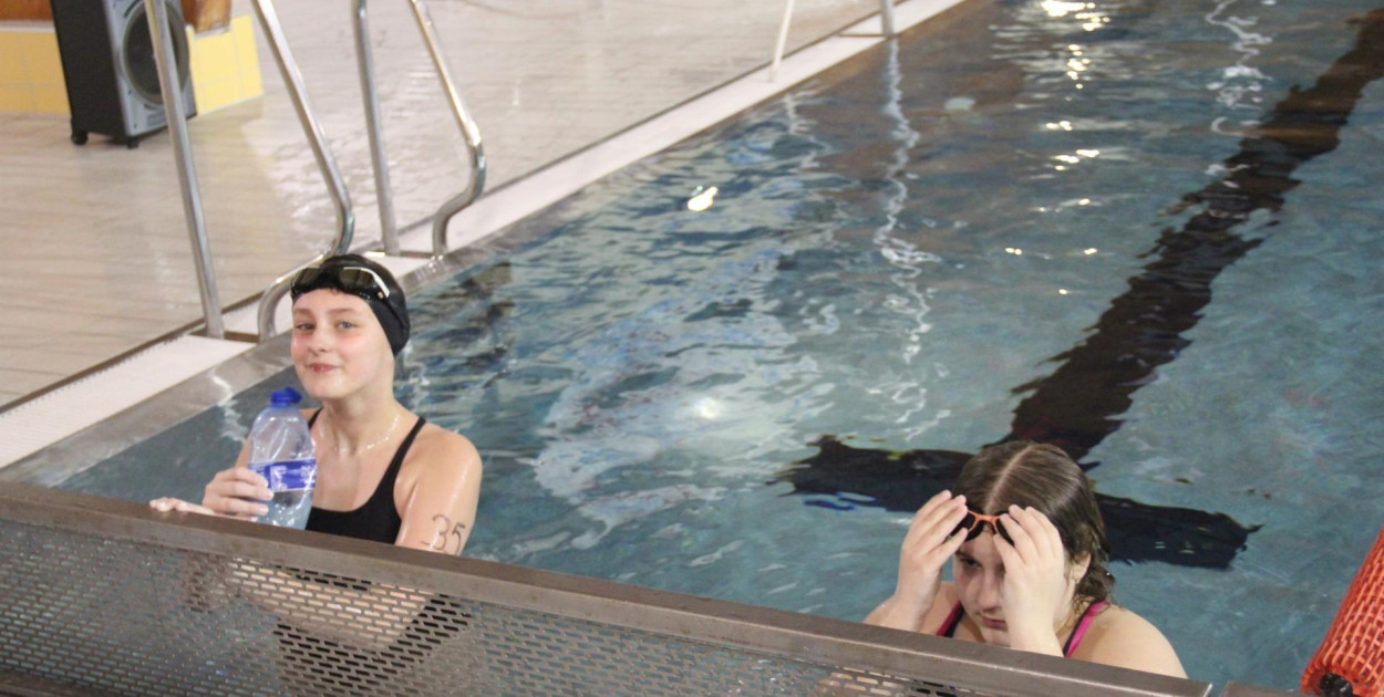 Przepłynęli 402,85 km podczas „Otyliady” w Chojnowie