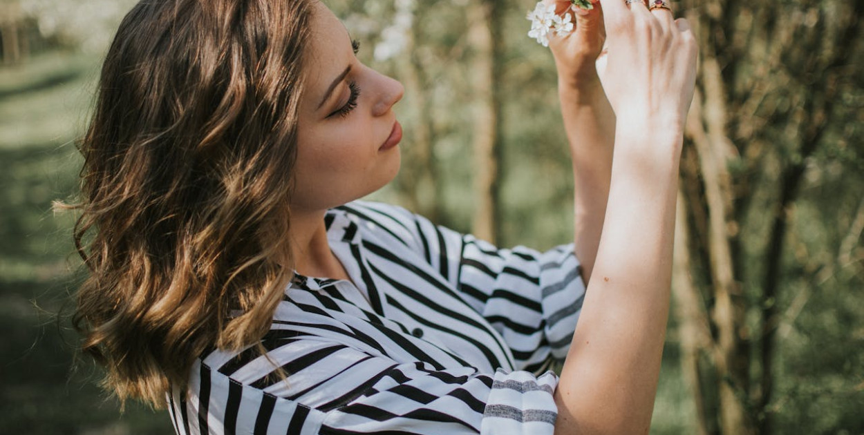 Szybkie fryzury do ramion do zrobienia w 3 minuty