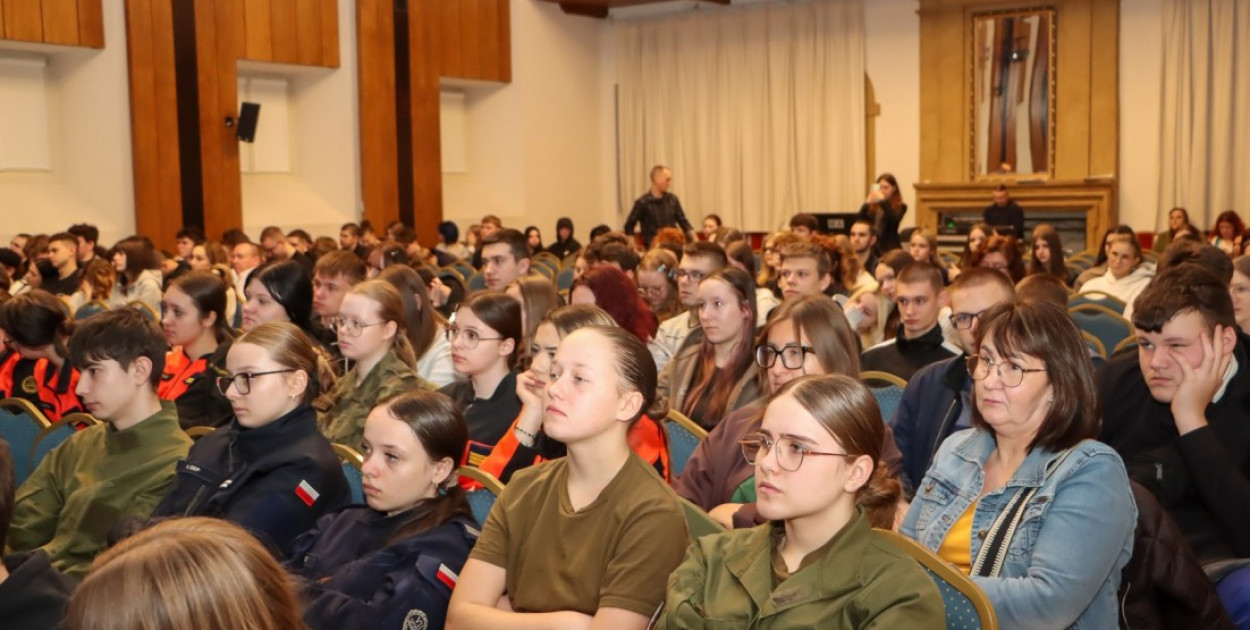 Hejt i emocje bez tabu. Młodzi powiedzieli jak jest