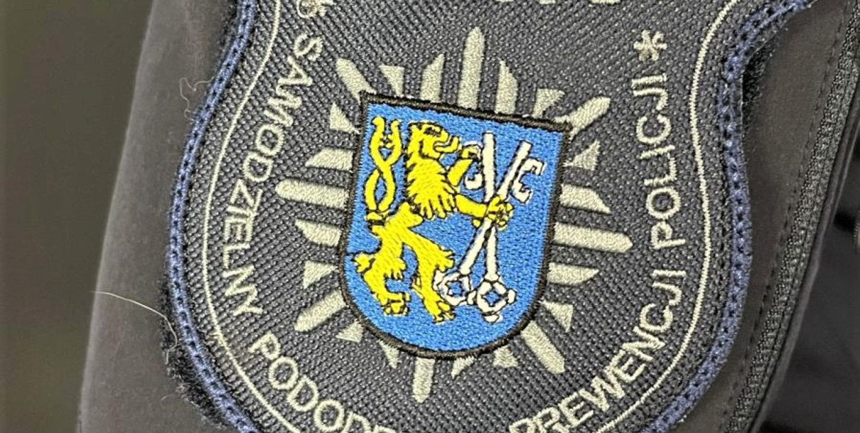 Zdradziło go nerwowe zachowanie, był poszukiwany i miał zakaz