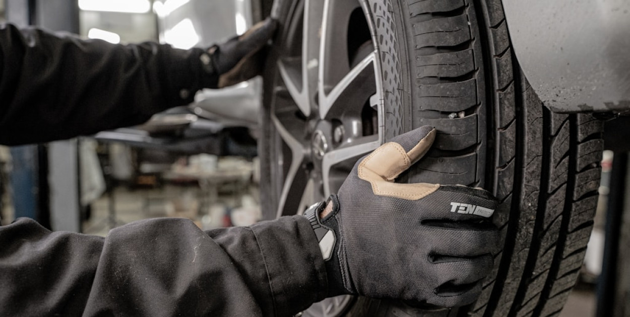 Wiosenna wymiana opon – kiedy to zrobić i jak przygotować auto?