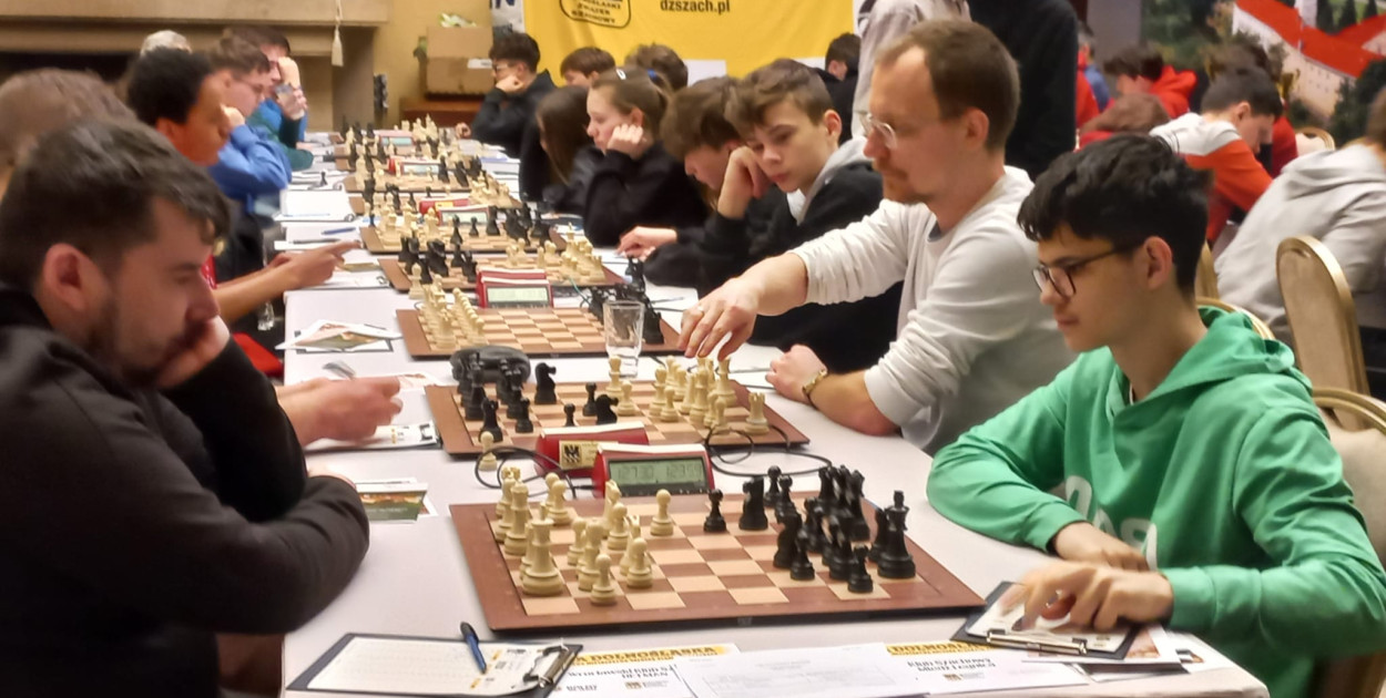 Szachiści z regionu zakończyli sezon z awansem w tabeli