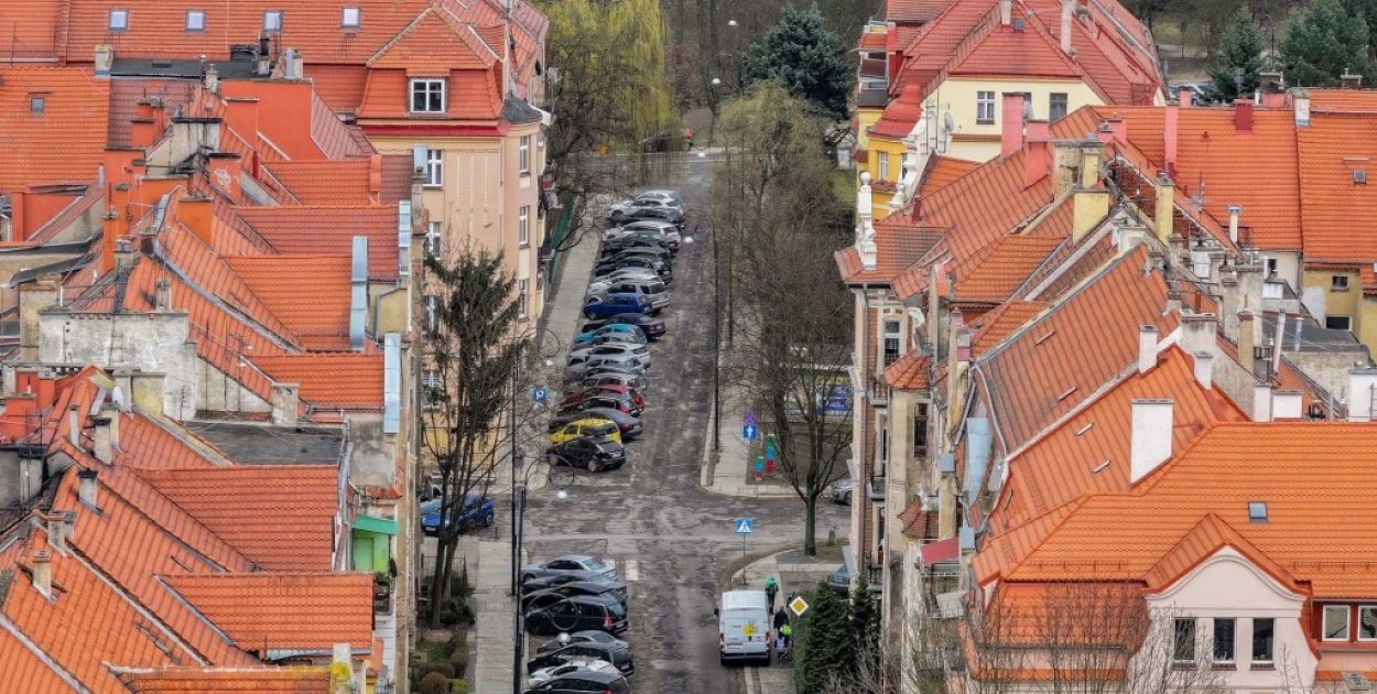 ZDM otworzył oferty na remont ul. Traugutta. Sześć firm w przetargu