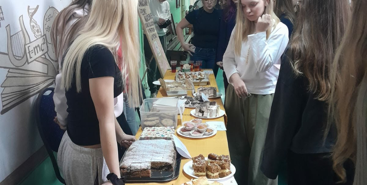 Dziś Dzień Autyzmu. uczniowie I LO wsparli ważną inicjatywę