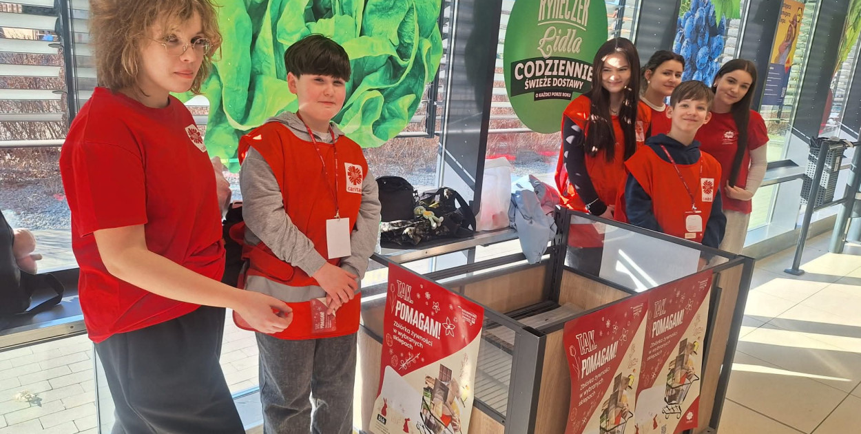 Młodzi muzycy z wielkim sercem pomagają potrzebującym przed Wielkanocą