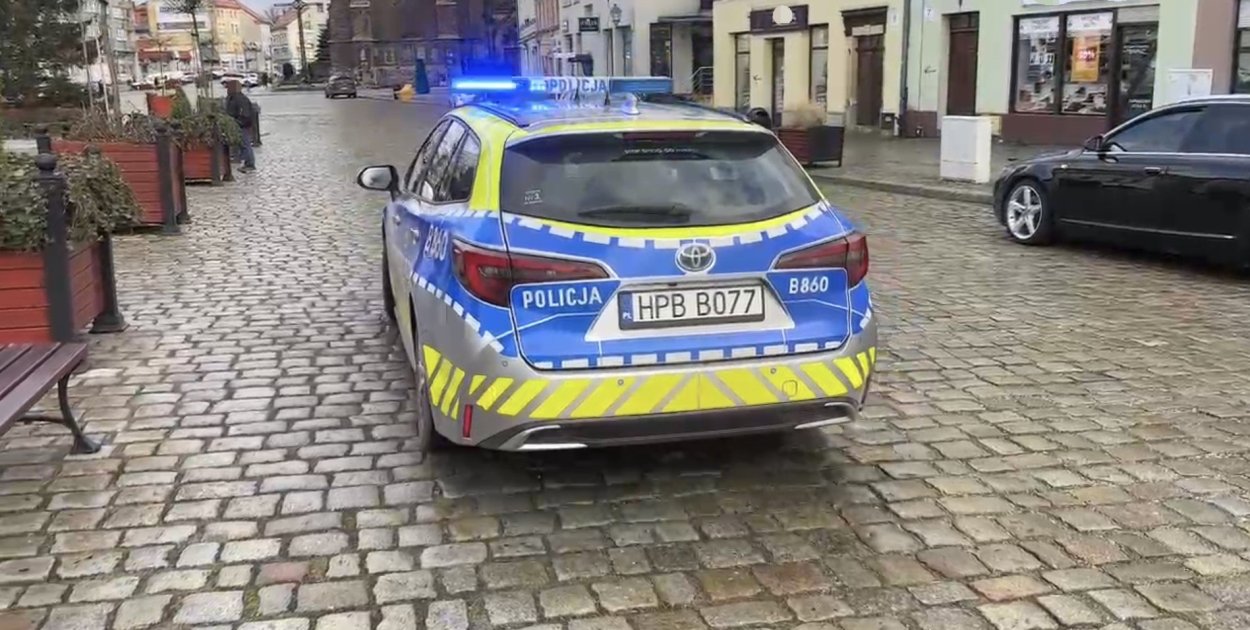 Dwa zakazy i brak uprawnień nie powstrzymały go przed jazdą