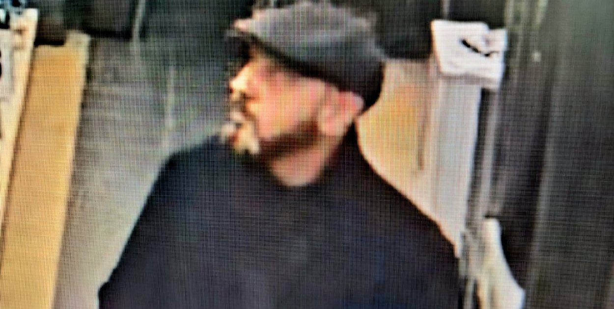 Policja szuka mężczyzny po kradzieży w jednym ze sklepów