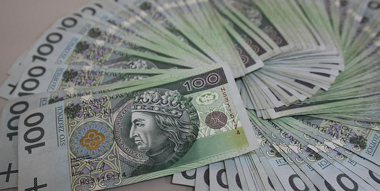 Telefon o zagrożonych oszczędnościach kosztował go 22 tys. zł