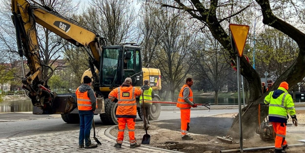 Modernizacja Powstańców Śląskich na finiszu. Roboty przyspieszają