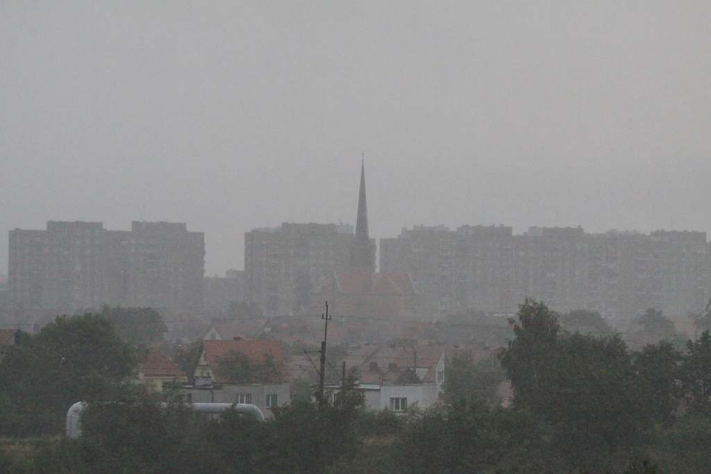 Ulewa nad Legnicą- FOTO:Wojciech Obremski (lca.pl)
