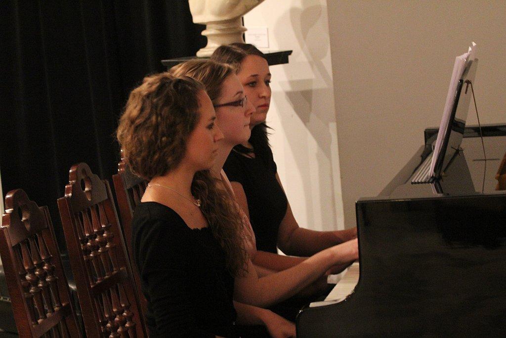 Kamila Łopatka, Joanna Wozowczyk, Karolina Wróblewska- FOTO:Wojciech Obremski (lca.pl)