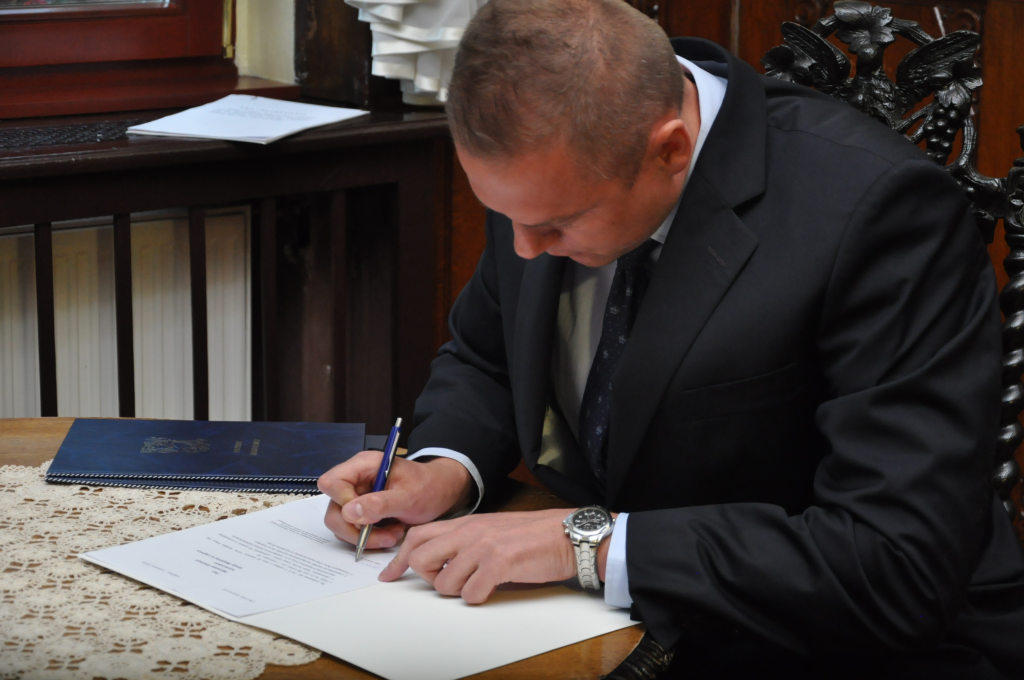 Mirosław Giedrojć oficjalnie komendantem straży miejskiej- FOTO:MB (lca.pl)