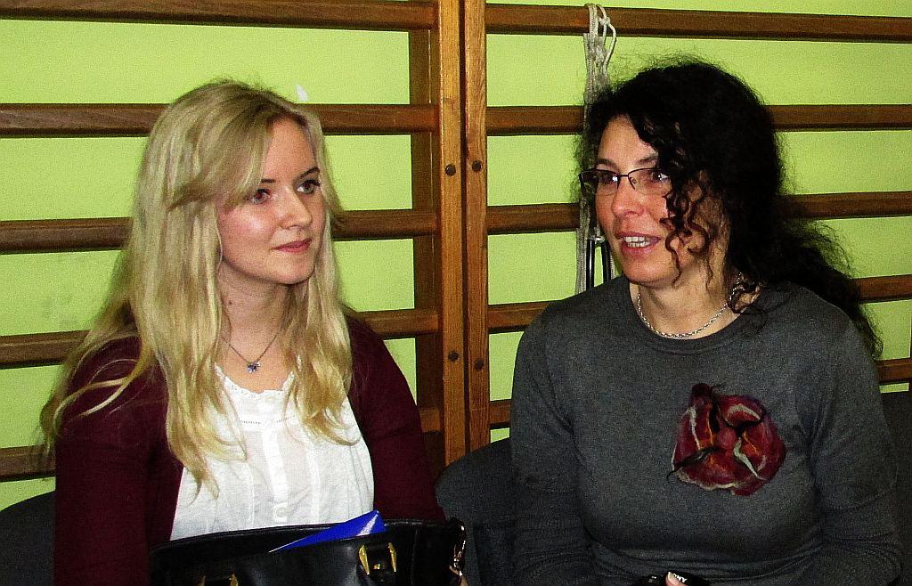 Martyna Kuczyńska i szkolna opiekunka wolontariatu Ewa Bońdos- FOTO:CP (lca.pl)