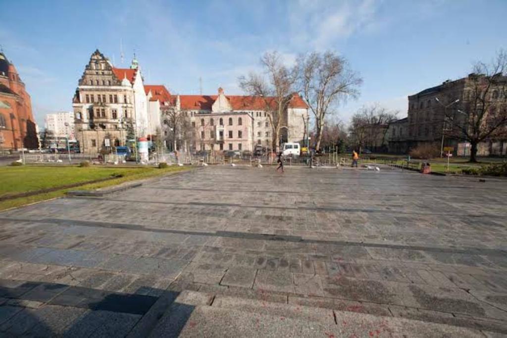 Plac Słowiański- FOTO:Andrzej Kot (lca.pl)