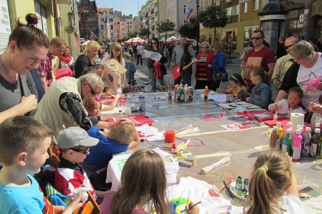 3 Maja na legnickim Rynku- FOTO:PP (lca.pl)