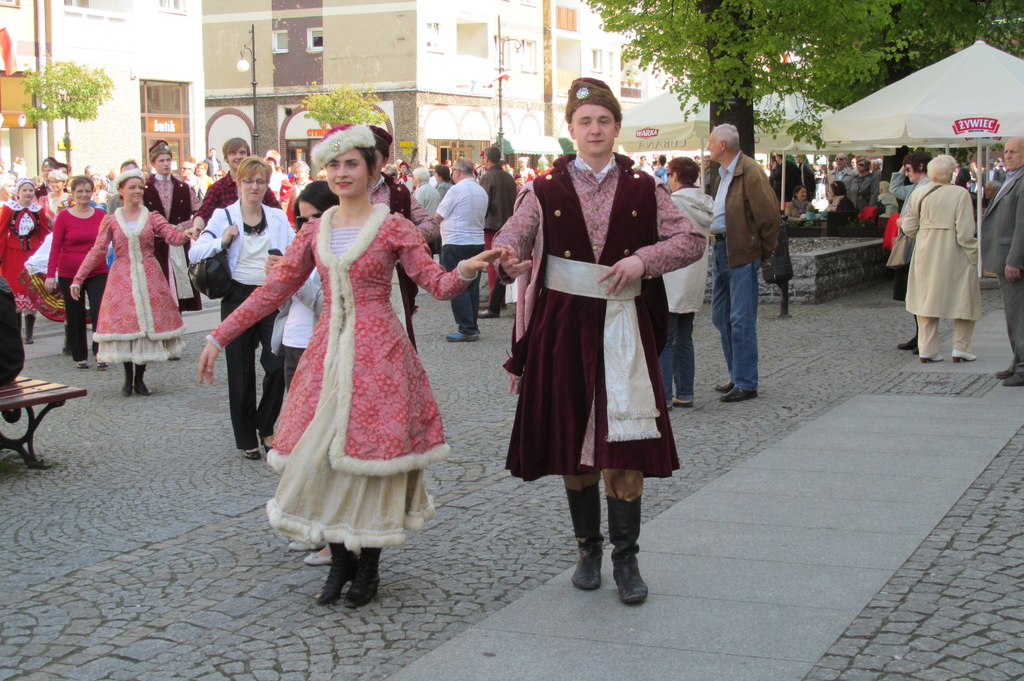 3 Maja na legnickim Rynku- FOTO:PP (lca.pl)