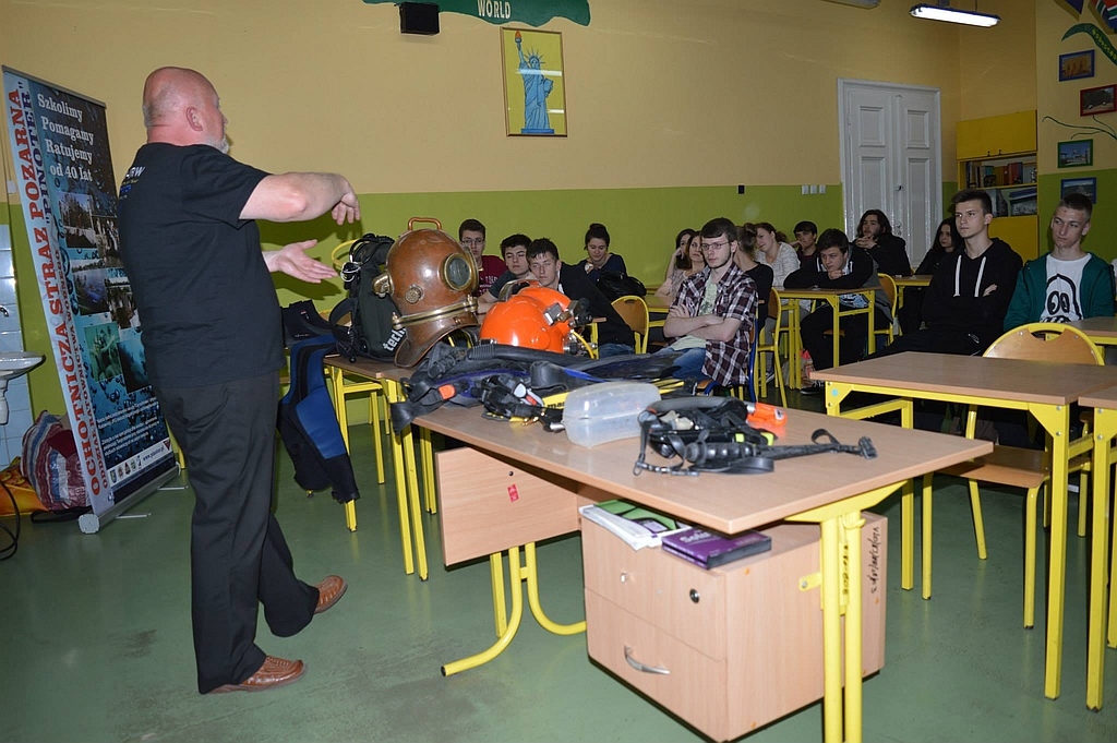 Pinoter w V LO- FOTO:Aleksandra Świder (lca.pl)