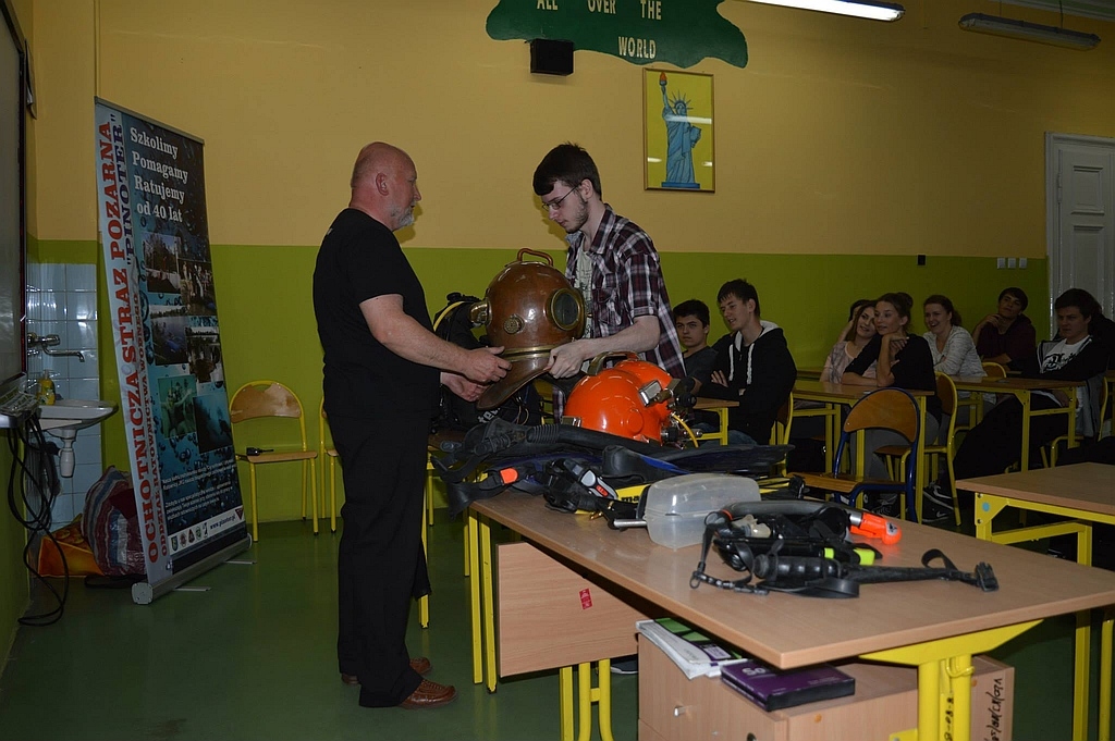 Pinoter w V LO- FOTO:Aleksandra Świder (lca.pl)