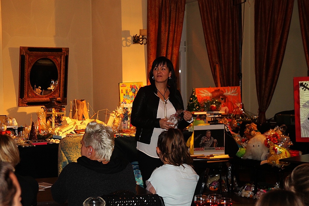 Aukcja charytatywna „Zostań naszym Mikołajem”- FOTO:WO(lca.pl)