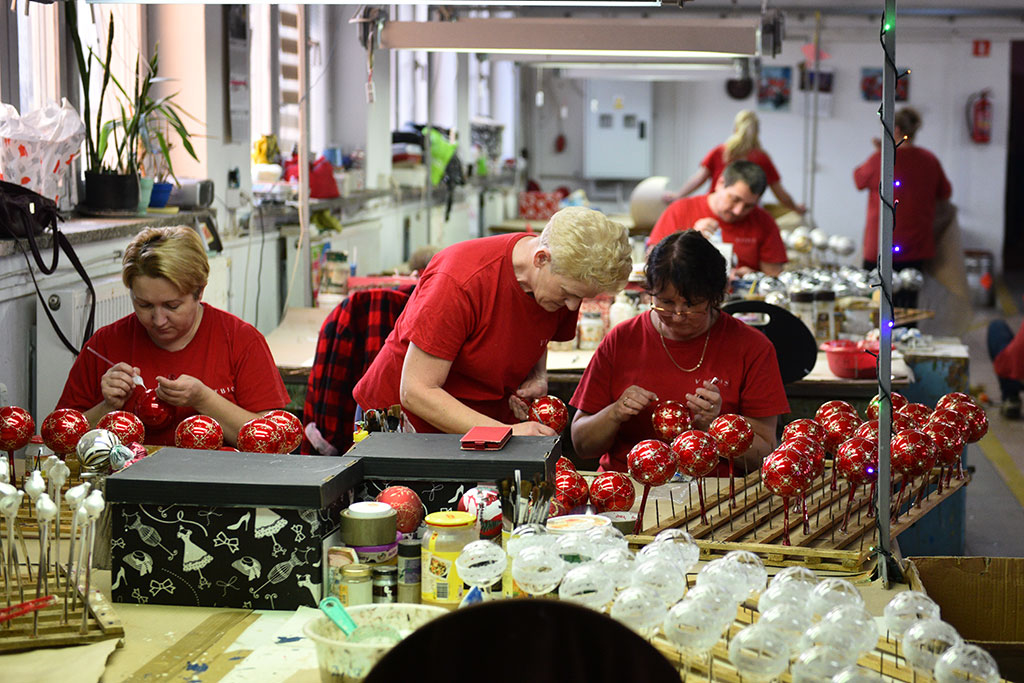 Produkcja bombek w Vitbisie- FOTO:LS(lca.pl)
