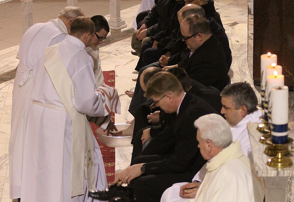 Wielki Czwartek - obrzęd mycia nóg- FOTO:Wojciech Obremski (lca.pl)