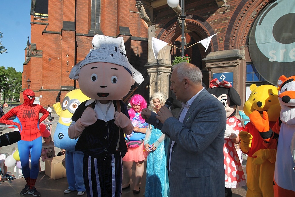 Dzień dziecka na Rynku - FOTO:WO(lca.pl)