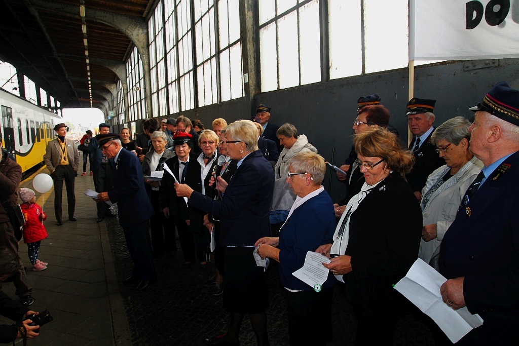 Trzy Furie zajechały na legnicki dworzec
- FOTO:WO(lca.pl)