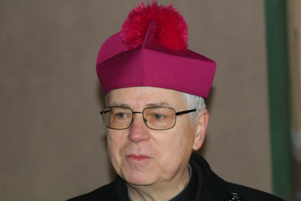 Biskup Andrzej Siemieniewski - FOTO:WP(lca.pl)