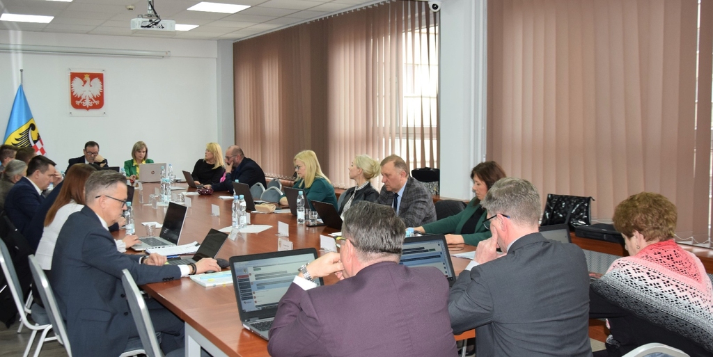 XLIX sesja Rady Powiatu Legnickiego- FOTO:Starostwo powiatowe