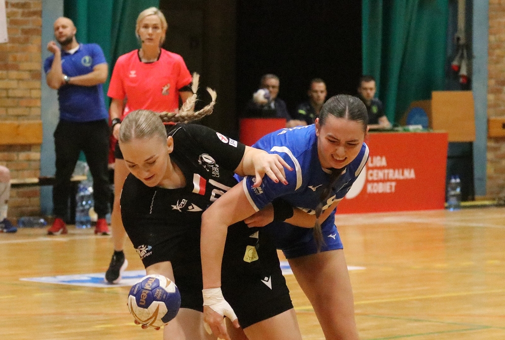 UKS Dziewiątka Legnica - ZPRP SPR Gdynia- FOTO:WO(lca.pl)