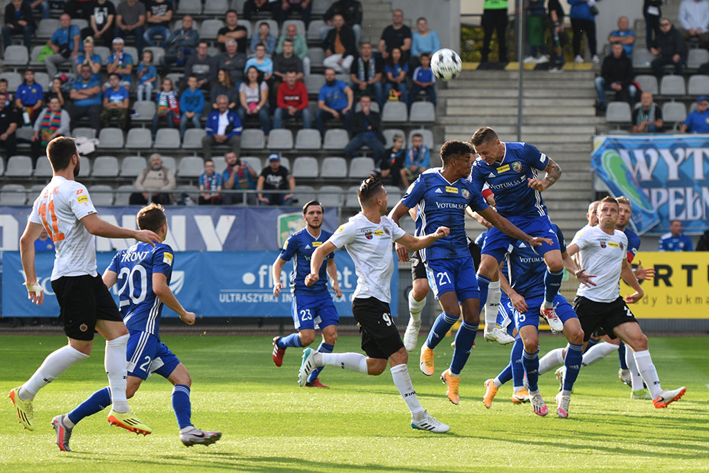 Miedź Legnica - Chrobry Głogów- FOTO:Piotr Florek (lca.pl)