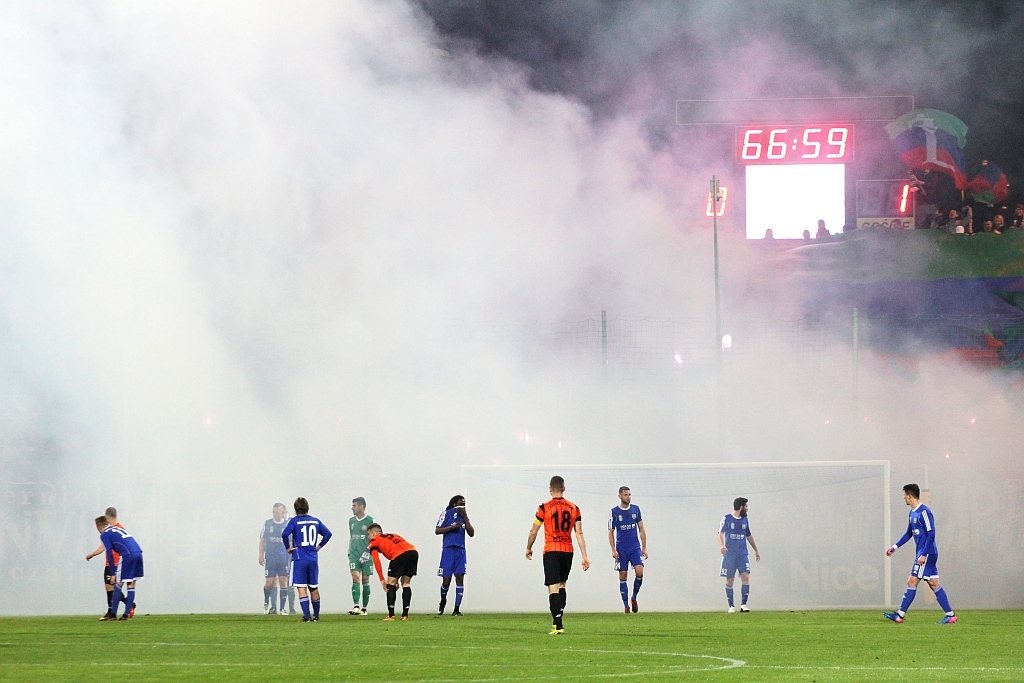 Miedź Legnica - Chrobry Głogów- FOTO:WO(lca.pl)
