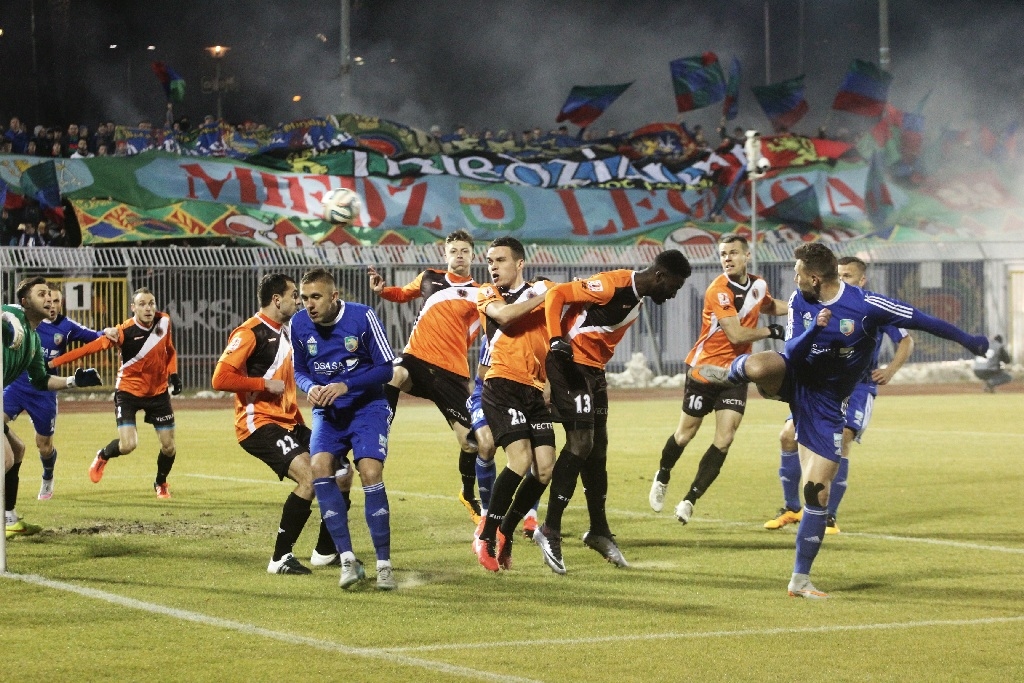 Chrobry Głogów - Miedź Legnica- FOTO:WO(lca.pl)